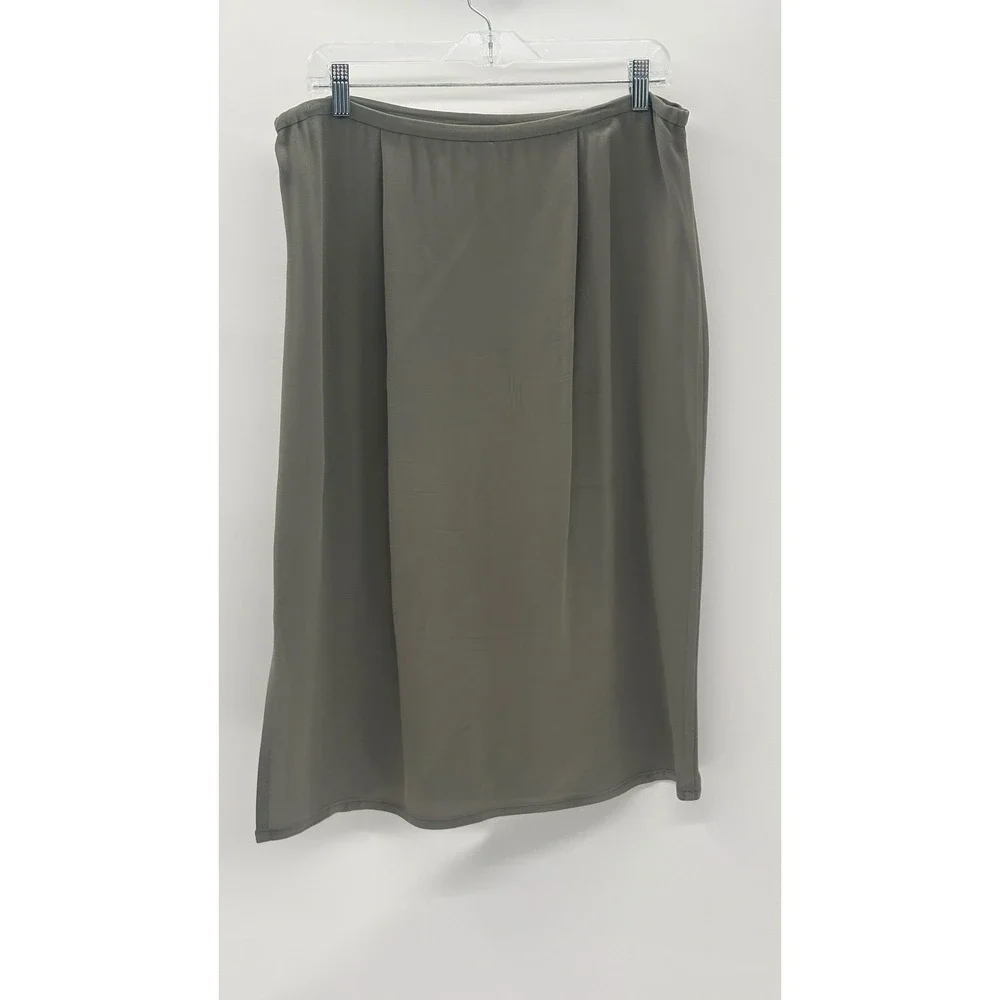 Eileen Fisher Skirt 100% Silk Green Women Size‎ Medium Minimalist